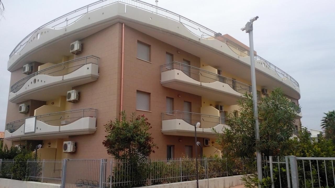 كامبومارينو Residence Albadorata المظهر الخارجي الصورة